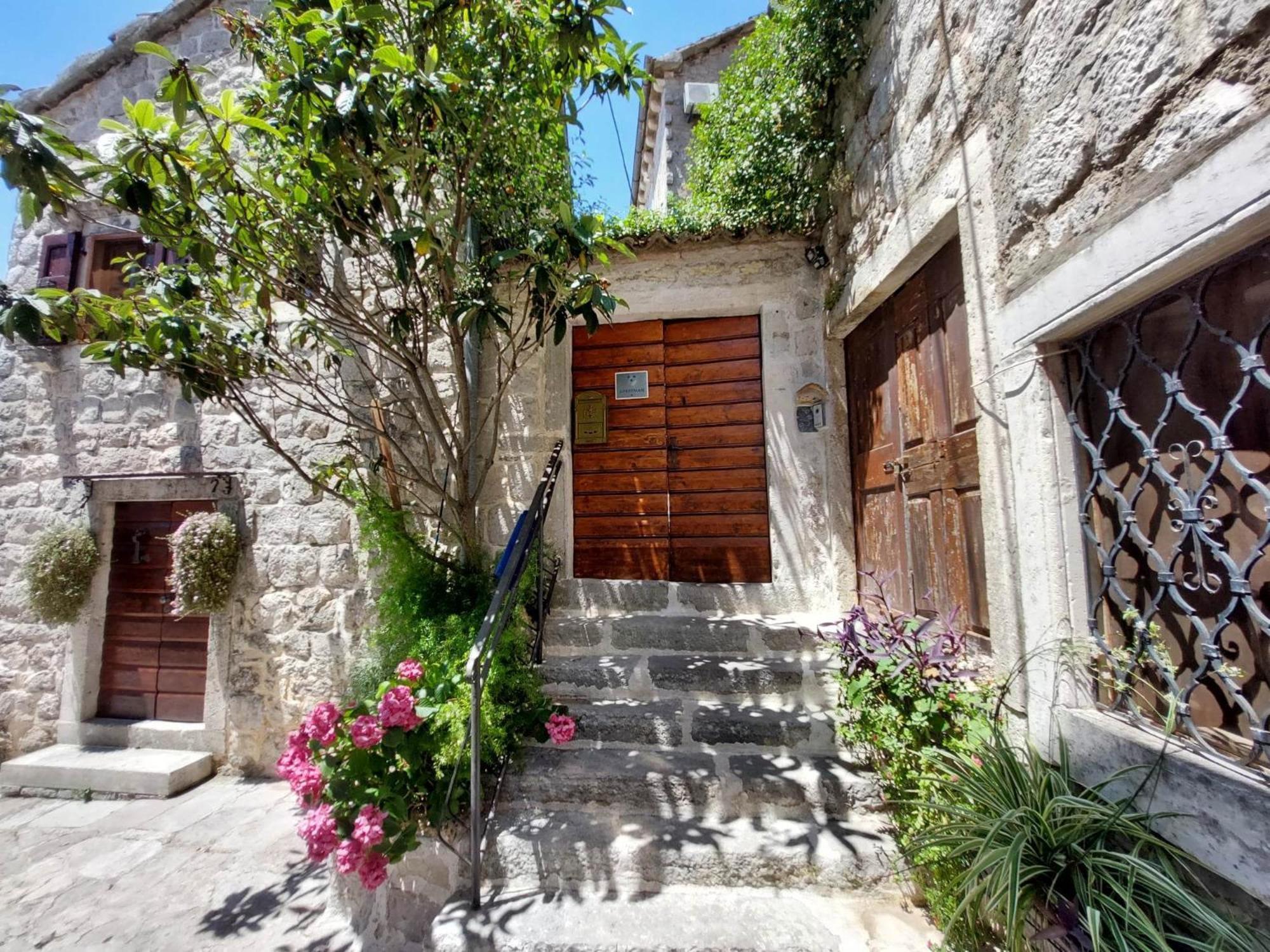 Bluemarine Rooms & Apartments Perast Exteriér fotografie