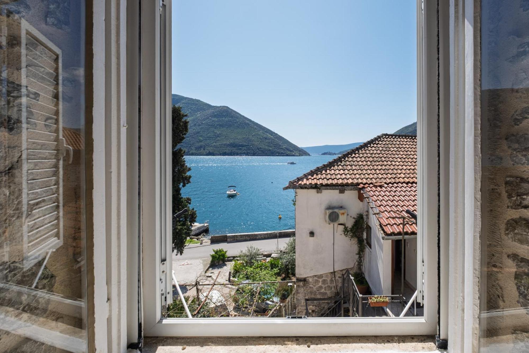 Bluemarine Rooms & Apartments Perast Exteriér fotografie
