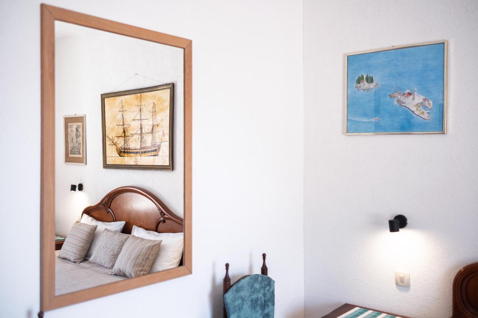 Bluemarine Rooms & Apartments Perast Exteriér fotografie